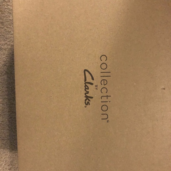 Clarks womens heels size 7.5 - Picture 3 of 4